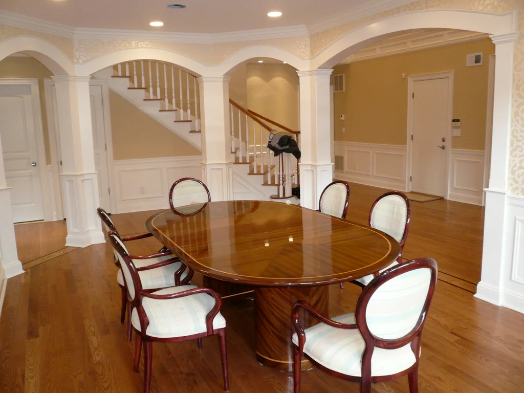 Custom archway and opening by Trim Master Interiors